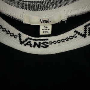 Vans t shirt dress. Size xl. Black with white collar with logo.